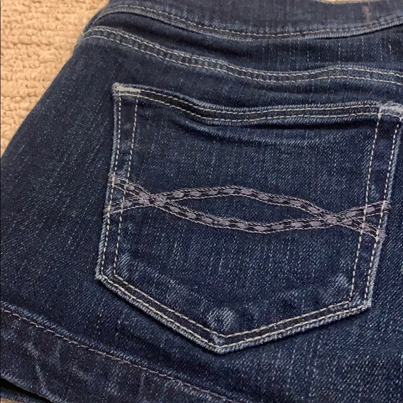 Abercrombie & Fitch dark wash shorts!!! - Picture 4 of 4